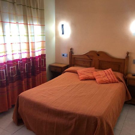 Hostal La Parrilla Monegros II Bujaraloz ภายนอก รูปภาพ
